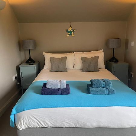 Carp'S Rise Cottage Somerford Keynes Exteriör bild