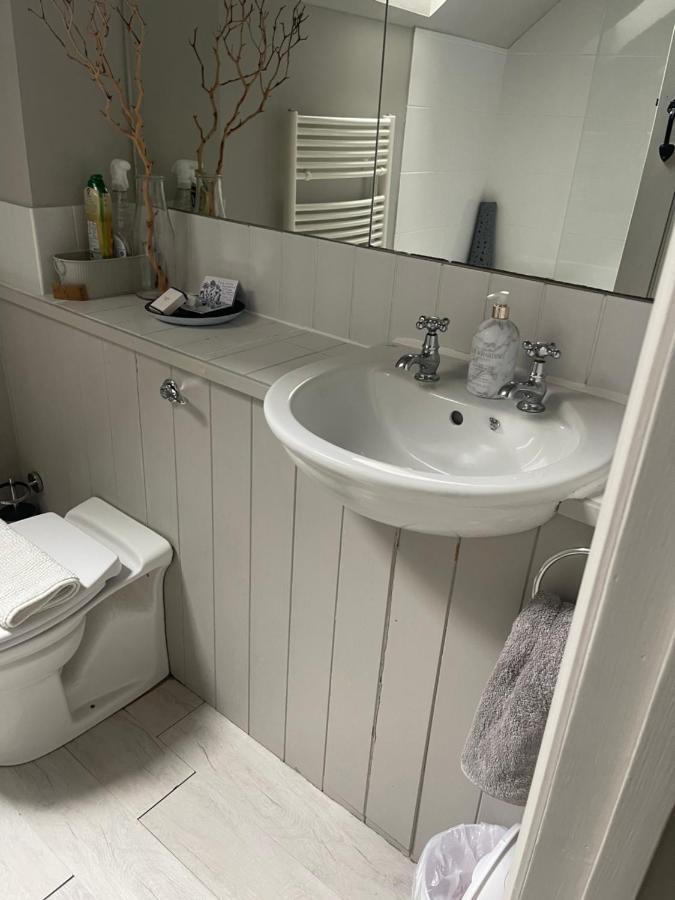 Carp'S Rise Cottage Somerford Keynes Exteriör bild