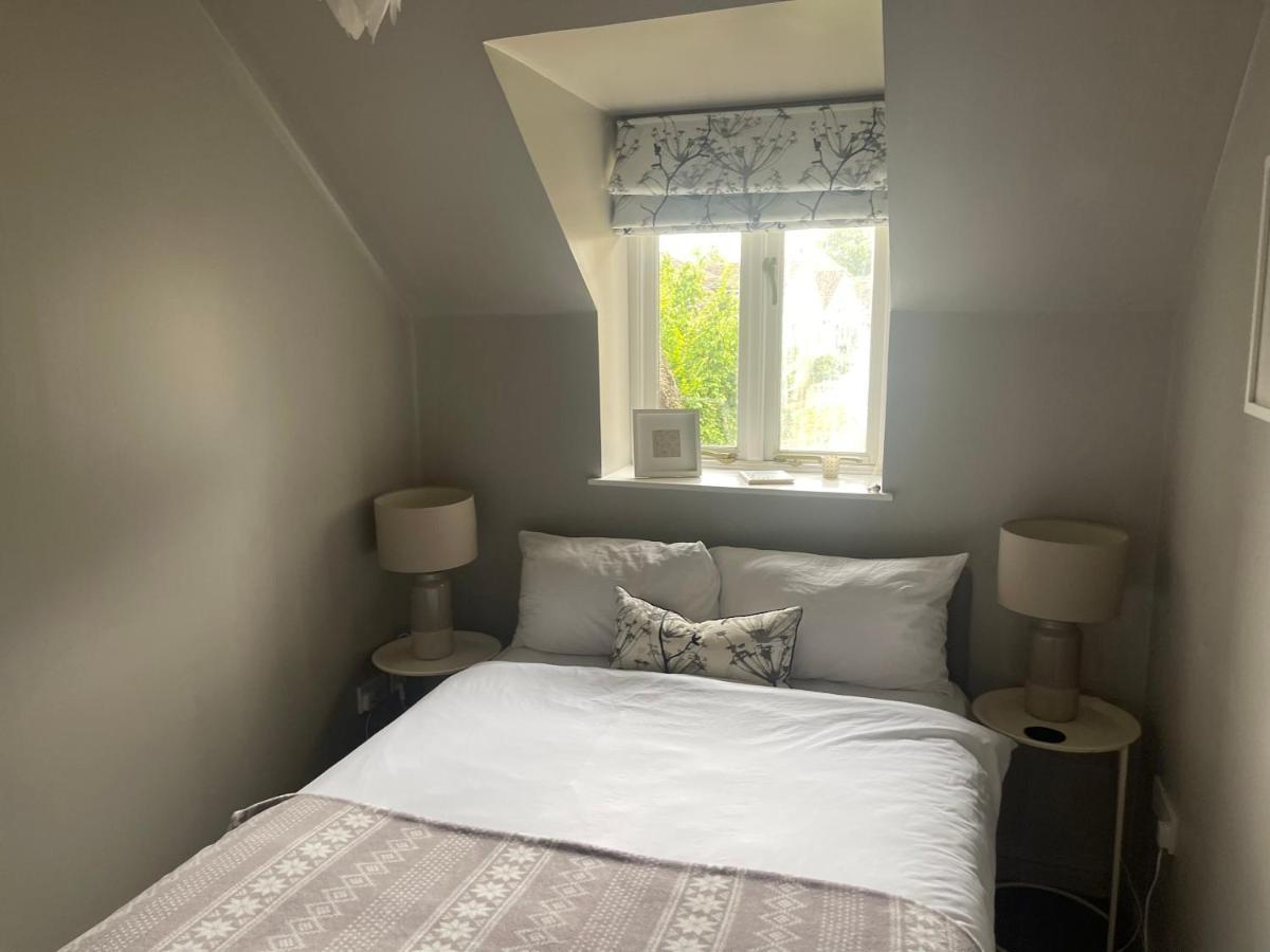 Carp'S Rise Cottage Somerford Keynes Exteriör bild