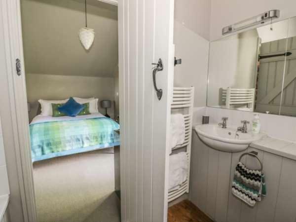Carp'S Rise Cottage Somerford Keynes Exteriör bild