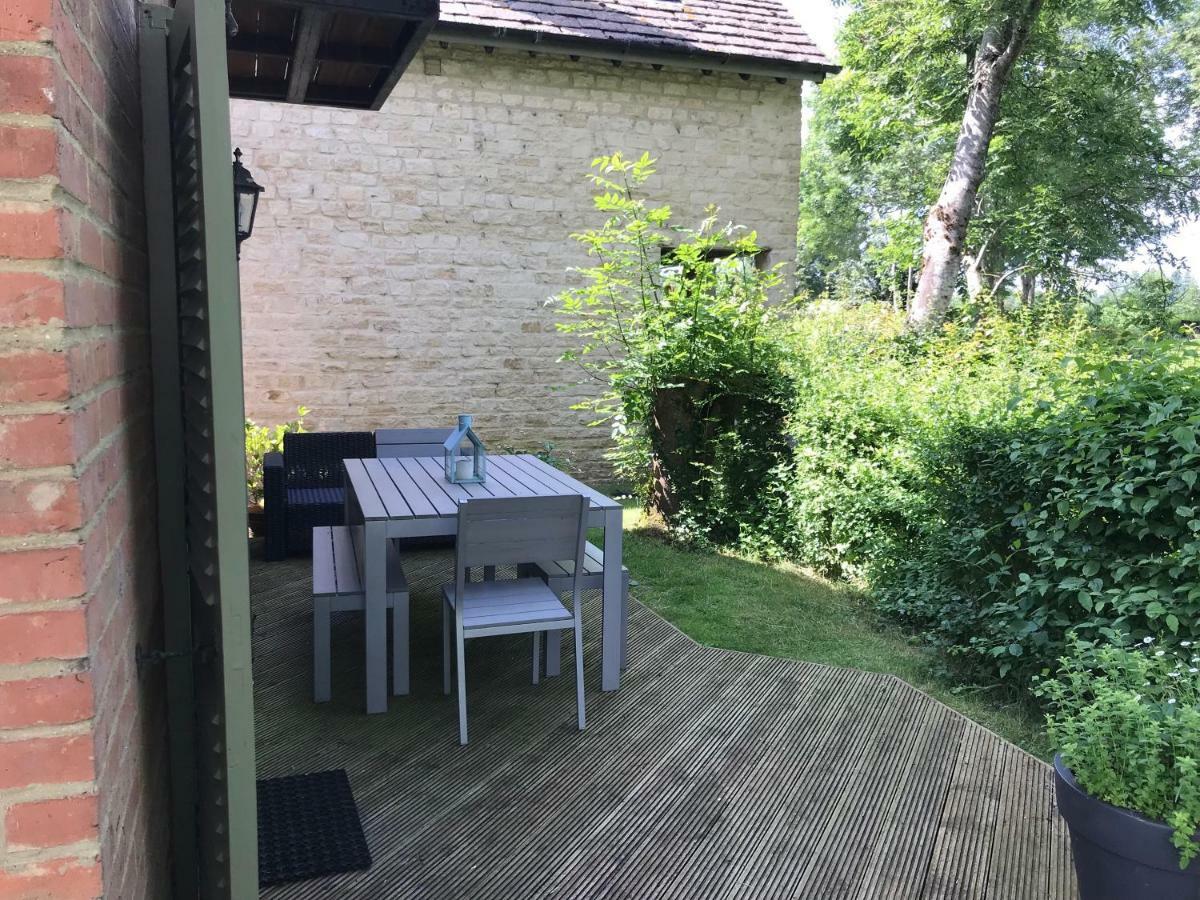 Carp'S Rise Cottage Somerford Keynes Exteriör bild